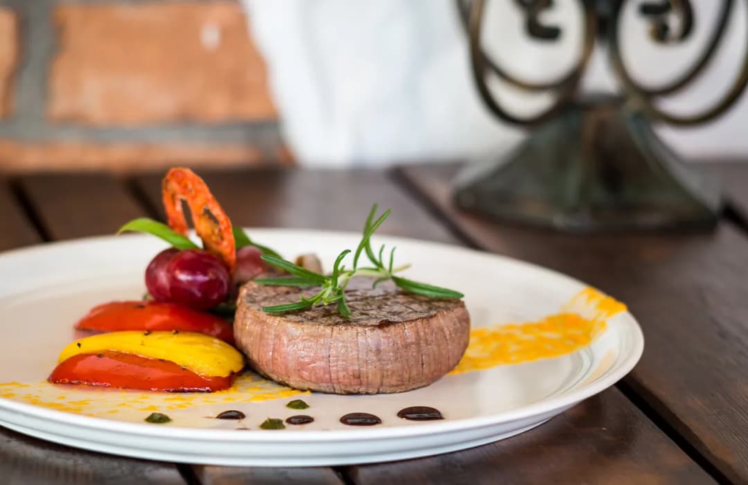 Gdzie zjeść w Kudowie-Zdroju? Odkryj najlepsze lokale i smaki